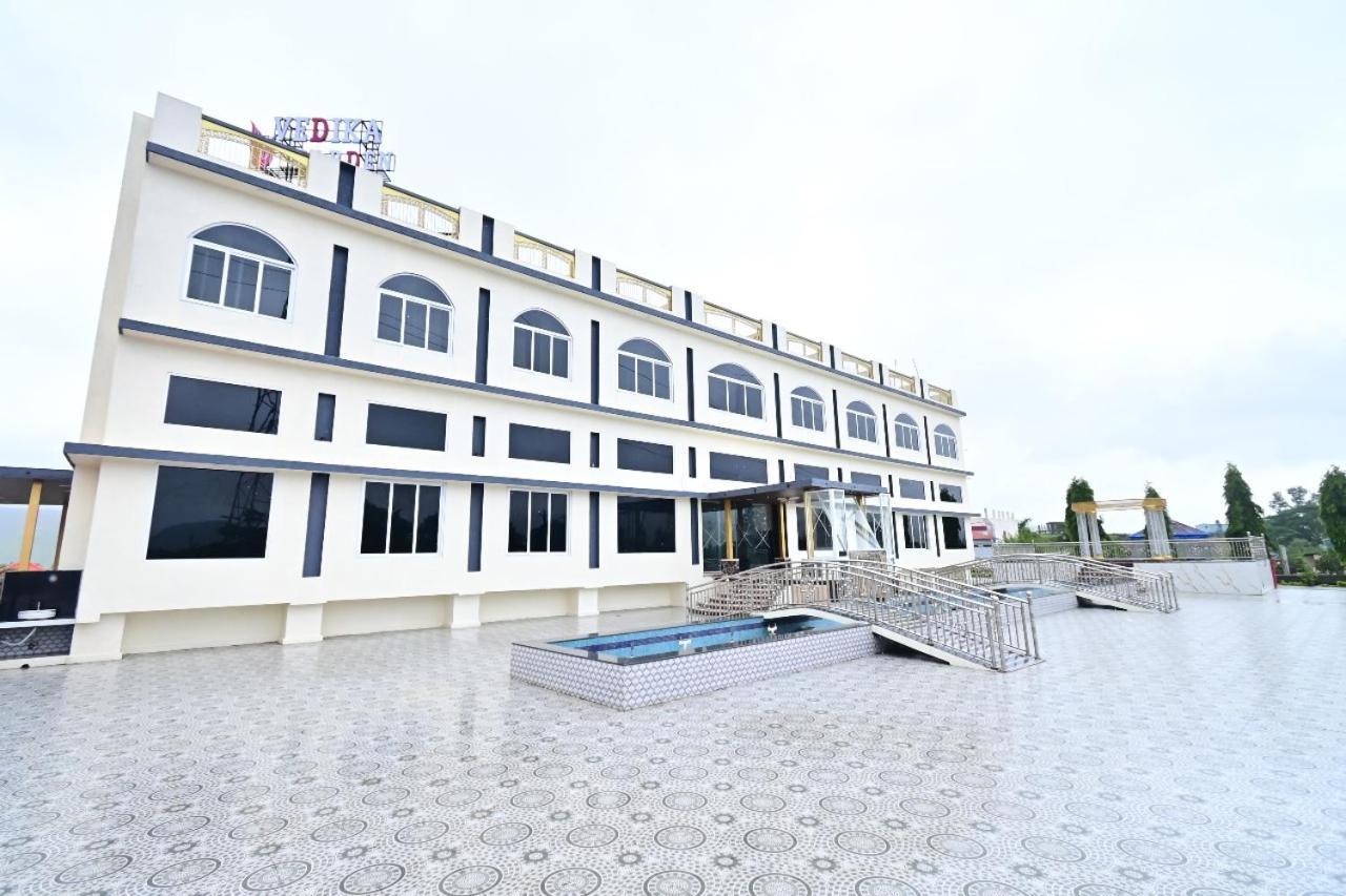 Vedika Garden Hotel Ambavna Exterior photo